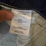 Silver Jeans  Photo 4