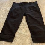 Lululemon  SIZE 12 EXCELLENT CONDITION INSEAM 16” WAIST FLAT 32” ELASTIC Photo 9