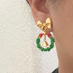Vintage Unsigned Bow Holiday Wreath with Dangling Bell Christmas Earrings Photo 1