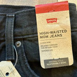 Levi's NWT  Women's High Waisted Mom Jeans, Black Destructed, 26 x 27 Photo 7