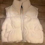 H&M divided Cropped White Vest Photo 0