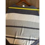 Barefoot Dreams  CozyChic Ultra Lite Ocean Breeze Poncho Gray Women’s ONE SIZE Photo 8