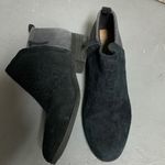 Toms  size 9 women's boots suede tops so comfortable and cute Photo 0