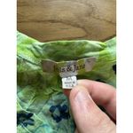 Jess & Jane Shirt Women Size Medium Asymmetrical Green Floral Lightweight Beach Photo 2