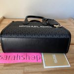 Michael Kors Purse Photo 5