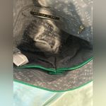 Olivia & Joy Kelly Green Faux Leather Handbag Purse Gold Hardware. Zipper Accent Photo 5