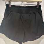 Lululemon Women’s Black Athletic Shorts No Tag, And No Drawstring Size 24 Photo 0