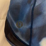 Lululemon Hotty Hot Short 2.5” Photo 3