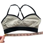 Lululemon Hold Your Om Bra II Heathered Silver Fox Cross Straps Strappy Size 2 Photo 7