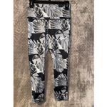 Nike  black & white printed leggings cropped small 21” Photo 1