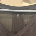 GAPFit Women's Black Breathe V Photo 2