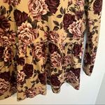 Agnes & Dora Relaxed Ruffle Top Taupe Rose Floral Photo 6
