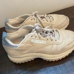 Reebok  Classic Sneakers Photo 0