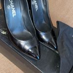Chanel Black Knot Detail Pumps Photo 6