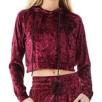 Emma & Sam Hoodie Womens Medium Burgundy Crushed Velvet Velour Cropped Pullover Photo 0