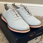 Cole Haan womens Light Gray Knit Oxfords with Pink Sole Size 5 Photo 0