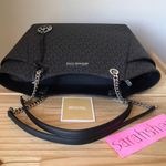 Michael Kors Set Photo 15