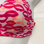 Victoria's Secret  T-Shirt Lightly Lined Wireless Bra 34C Pink Lips Love‎ Straps Photo 2