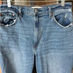 Abercrombie & Fitch Abercrombie The Ankle Straight Ultra High Rise Distressed denim Jeans light wash Photo 5