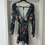 Floral Deep V Photo 5