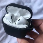 Apple AirPods Photo 0