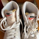 Nike Blazer Mid '77 - lightly used size 6.5 Photo 5