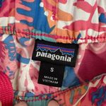 Patagonia  Women's Barely Baggies Shorts 2½" Wild Waratah/Reef Pink, Size S, EUC Photo 2