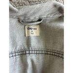 Gap Women’s Gray Denim Jacket Size Small Photo 2