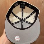 New Era Cap All the right Rushmore New York Yankees 1999 World Series size 7 1/4 brand new  Photo 5