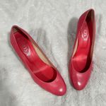 Tod's Size 9.5 Women's Bold Pink Heels Almond Toe Pumps Classic Heritage Chic Photo 1