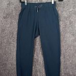 Lululemon on the fly crop woven 23" navy blue size 4 women Photo 1