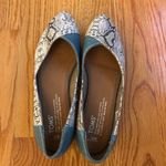 Toms snakeskin pointy toed flats size 6 Photo 1