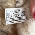 UGG  Sz 6 Dakota Slipper Leather Nubuck Beige Moccasin Slip On Shoes 5612 Women’s Photo 8