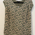 Stitch Fix NEW Top Women Small Green Ditsy Floral Travel Lightweight Stretch Work Photo 0