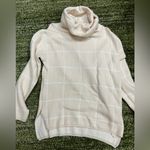 Ecowish Beige Grid Paneled turtleneck sweater Photo 4