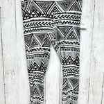 Sexy Basics 24/7 Anywear Pants Women Small Aztec Print Leggings Black White NWT Photo 0