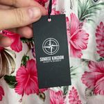 Sunrise Kingdom  Women’s White & Pink Hibiscus Hawaiian Shirt size Small Photo 4