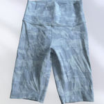 LULULEMON Multicolor Gray Camo Bike Shorts Size 6 Photo 0