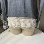 Source Unknown Elegant Gray Top with Lace Detail Photo 8