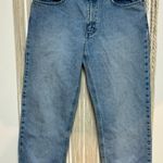 Tommy Hilfiger Low Rise Light Wash Cropped Boyfriend Low Rise Jeans  Size 6 Photo 0