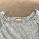 Max Studio Sport long sleeve shirt. Raglan sleeves w/ piping. Color- gray. Size M Photo 1