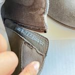 Clarks  Soft Cushion Taupe Gray Suede Womens Size 8.5M‎ Ankle Boots Shoes Photo 5