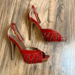 Colin Stuart  size 6.5 M red heels Photo 3