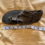 Aerosoles Aweosoles size 6.5 greenāsuedeĀ zip backāankle thong sandalsā
EUC Photo 9