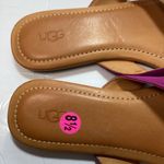 UGG  Tuolumne or Carey suede flip-flop women’s sandals size 8.5 Photo 9