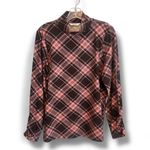  . Printed Perfect Jersey Turtle Neck Long Sleeve Top Size M QVC ASOT  Description For fashion lovers who are always thinking of expanding their closets, look no further than this stylish turtleneck top! From Denim & Co.® Fashions. Fabrication: knit Features: turtleneck, self folded neck, long sleeves, straight hem Fit: semi-fitted; follows the lines of the body with added wearing ease Length: missy length 26-1/4" to 28-5/8"; plus length 29" to 32-1/2" Content: 95% cotton/5% spandex Care: machine wash, tumble dry Imported Photo 4