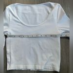 OQQ White Scoop Photo 3