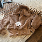 Alo Yoga  Foxy Sherpa Jacket Camel S Photo 0