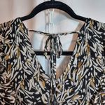 AUW Multicolor Black Brown White Abstract Print Ruffle Flutter V Photo 6