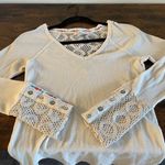 love on a hanger beautiful cream lace thermal top. Photo 3